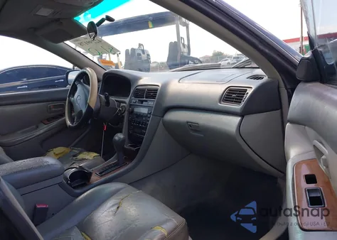 1998 Lexus Es 300 из США, поврежденный, VIN JT8BF28G8W0106501